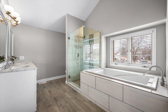 5406 W Valley Drive, Richmond, IL 60071