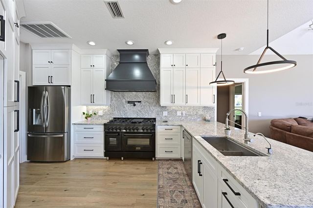 12246 CLUBHOUSE DRIVE, Lakewood Ranch, FL 34202