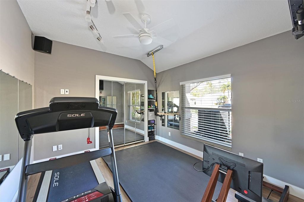 Image 20 of property listing at 12246 CLUBHOUSE DRIVE, Lakewood Ranch, FL 34202