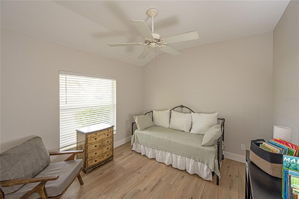 Image 22 of property listing at 12246 CLUBHOUSE DRIVE, Lakewood Ranch, FL 34202