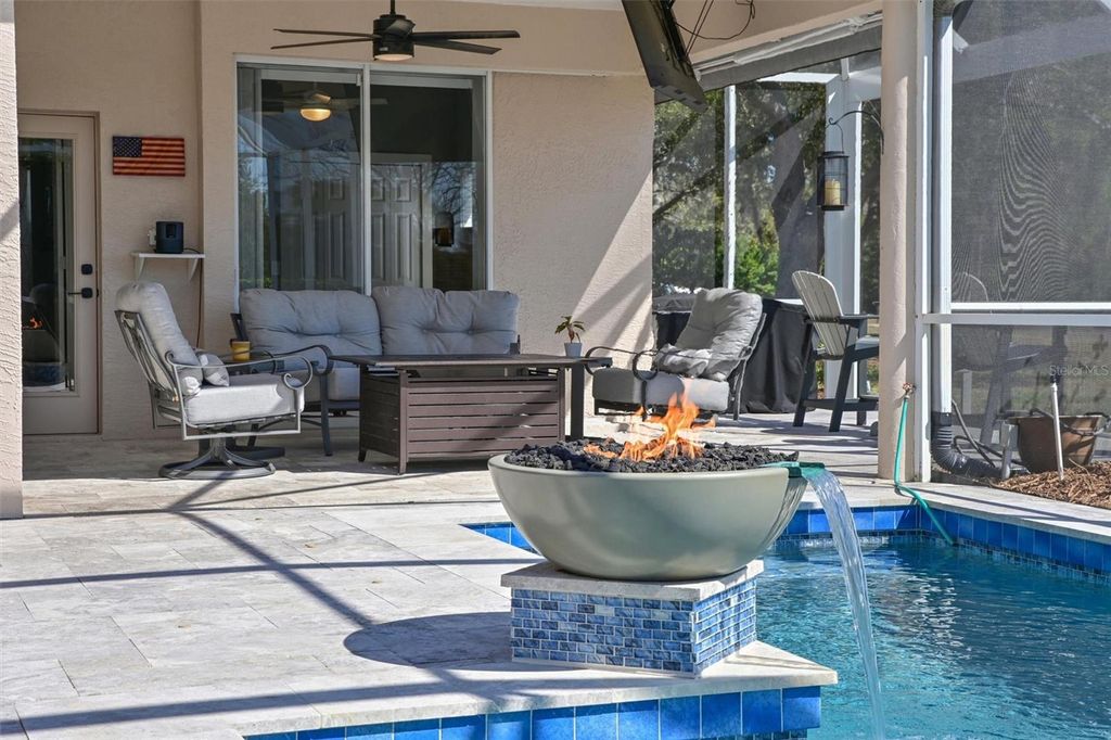 Image 32 of property listing at 12246 CLUBHOUSE DRIVE, Lakewood Ranch, FL 34202