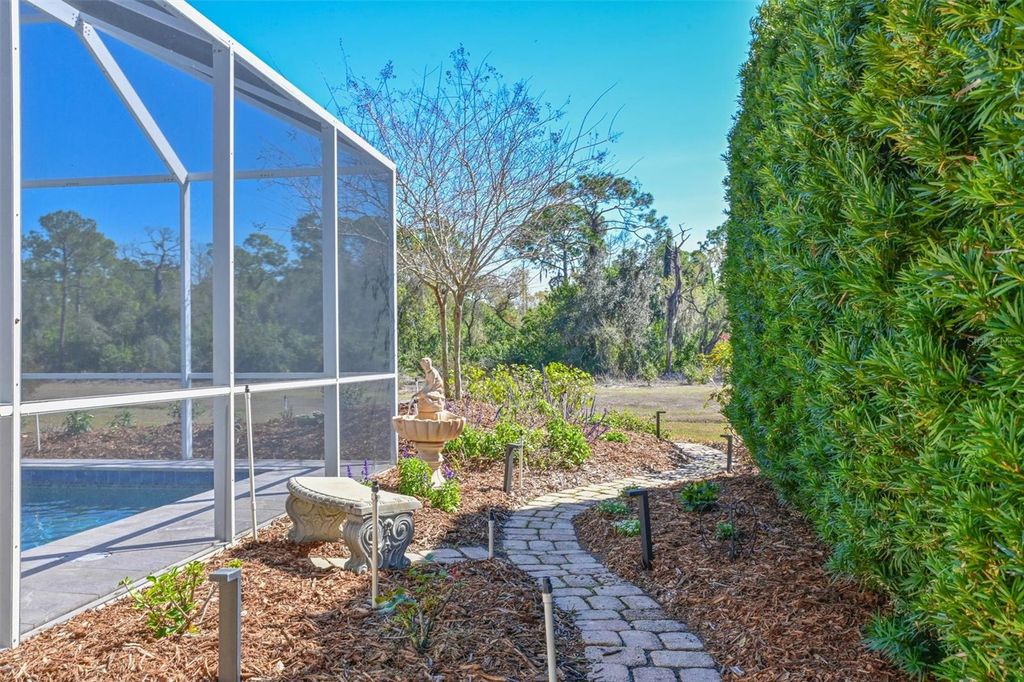 Image 33 of property listing at 12246 CLUBHOUSE DRIVE, Lakewood Ranch, FL 34202