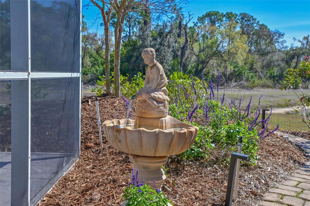 Image 34 of property listing at 12246 CLUBHOUSE DRIVE, Lakewood Ranch, FL 34202