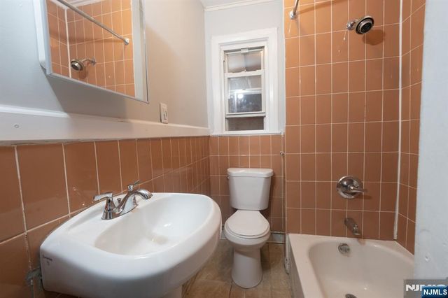 297 W Broadway 2, Paterson, NJ 07522