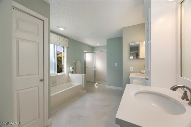 4198 Royal Wood BLVD, Naples, FL 34112