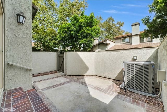 10 Starfall 11, Irvine, CA 92603