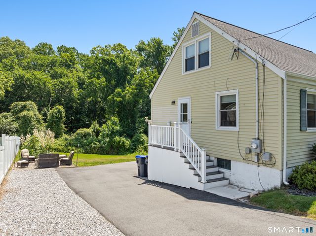 30 Lansing Avenue, Trumbull, CT 06611