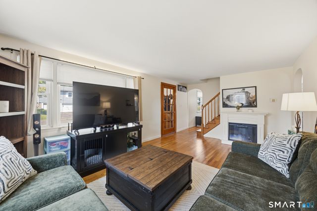 30 Lansing Avenue, Trumbull, CT 06611
