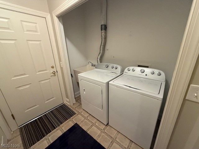 3077 Whitewood Street NW, North Canton, OH 44720