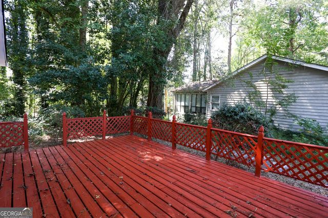 512 Rockborough Terrace, Stone Mountain, GA 30083