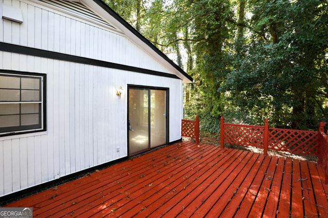 512 Rockborough Terrace, Stone Mountain, GA 30083