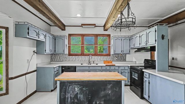 411 Bell Point Road, Laceys Spring, AL 35754