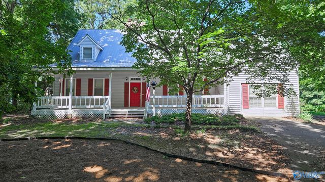 411 Bell Point Road, Laceys Spring, AL 35754
