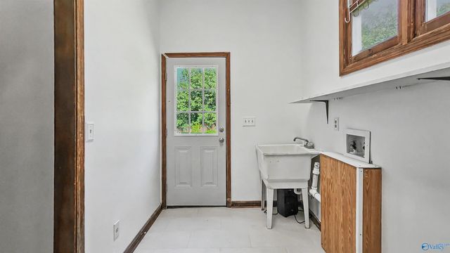411 Bell Point Road, Laceys Spring, AL 35754