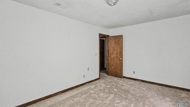 411 Bell Point Road, Laceys Spring, AL 35754