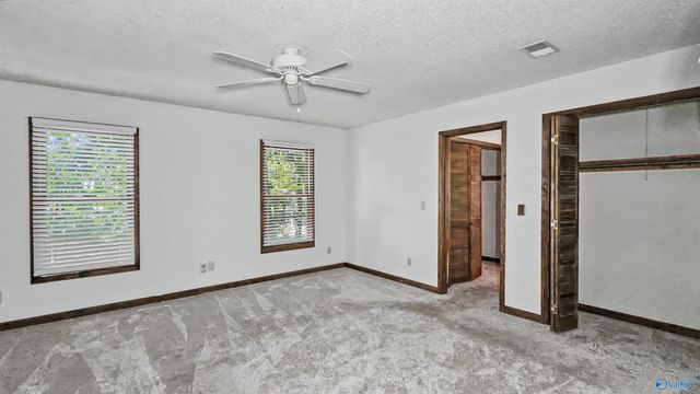 411 Bell Point Road, Laceys Spring, AL 35754