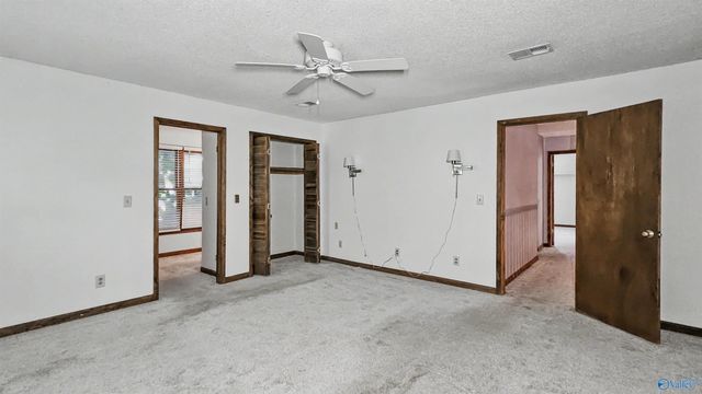 411 Bell Point Road, Laceys Spring, AL 35754