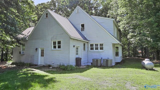 411 Bell Point Road, Laceys Spring, AL 35754