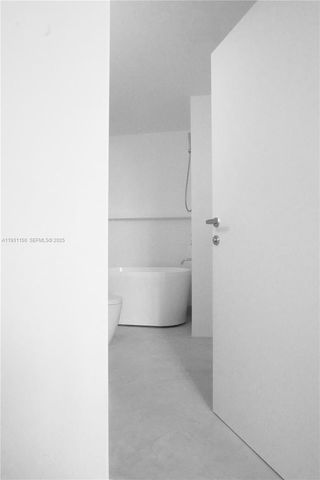 133 NE 2nd Ave 1608, Miami, FL 33132