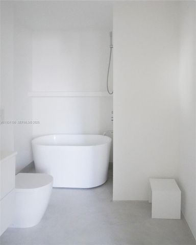 133 NE 2nd Ave 1608, Miami, FL 33132