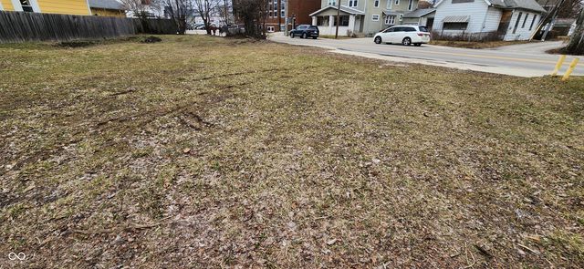 828 Shelby Street, Indianapolis, IN 46203