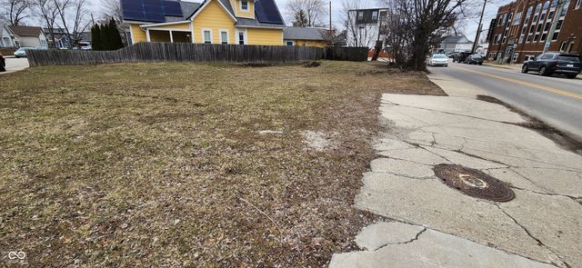 828 Shelby Street, Indianapolis, IN 46203