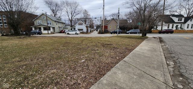 828 Shelby Street, Indianapolis, IN 46203