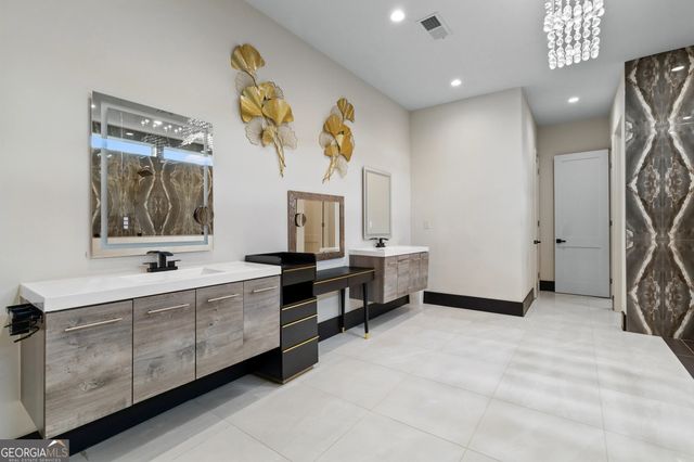 2401 NE Greenglade, Atlanta, GA 30345