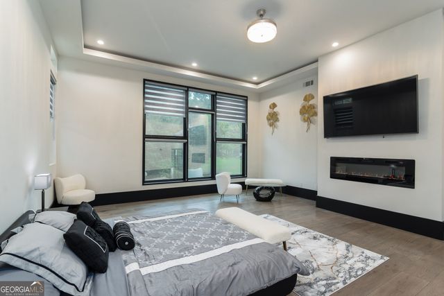 2401 NE Greenglade, Atlanta, GA 30345