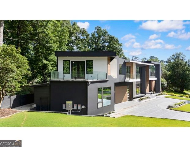 2401 NE Greenglade, Atlanta, GA 30345