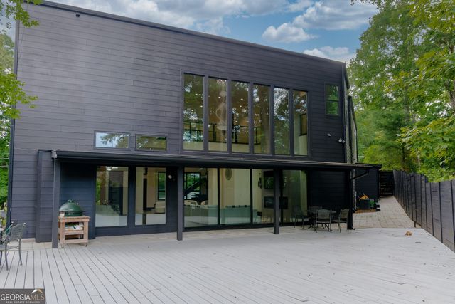 2401 NE Greenglade, Atlanta, GA 30345