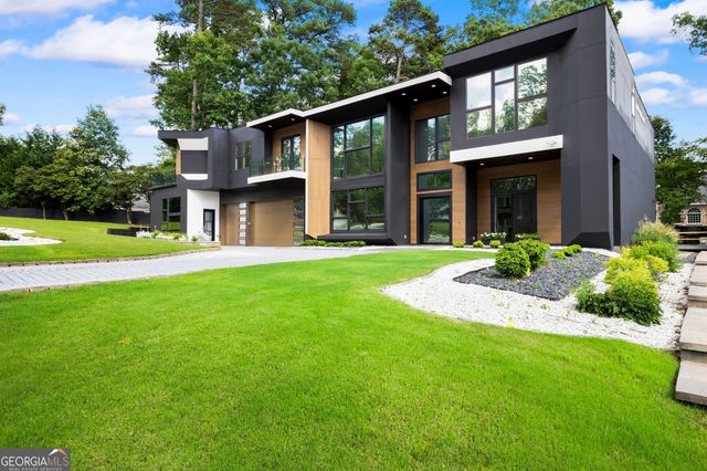 2401 NE Greenglade, Atlanta, GA 30345
