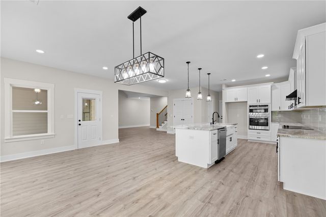 1 Beach Court, Salem, SC 29676