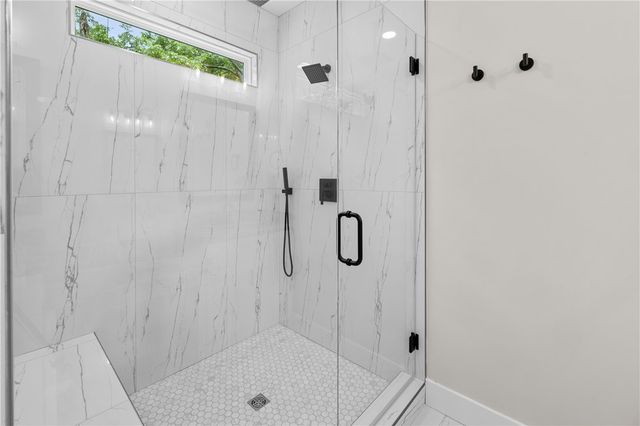 1 Beach Court, Salem, SC 29676