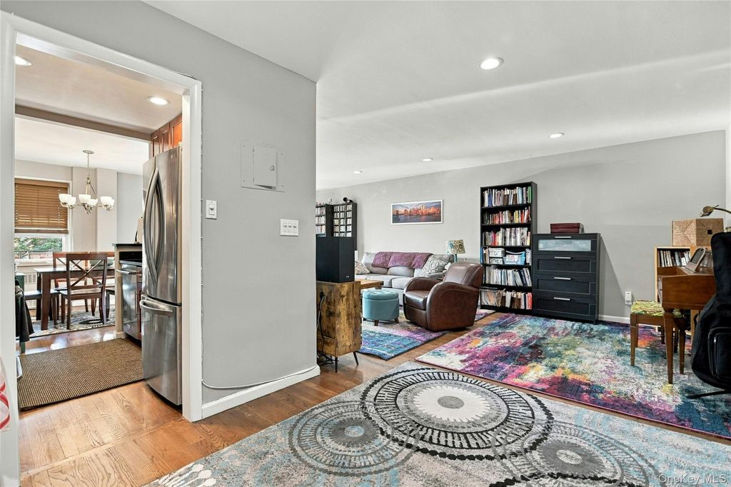 70 N Grove Street 3K, Freeport, NY 11520 — photo 3