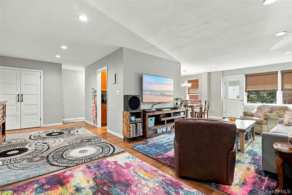 70 N Grove Street 3K, Freeport, NY 11520 — photo 4