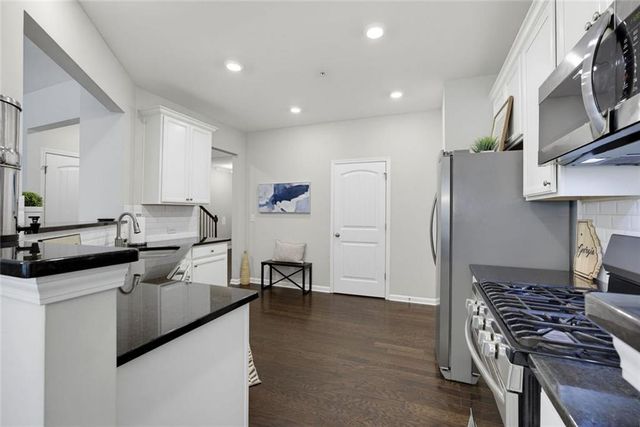 513 Coral Street SW, Marietta, GA 30064
