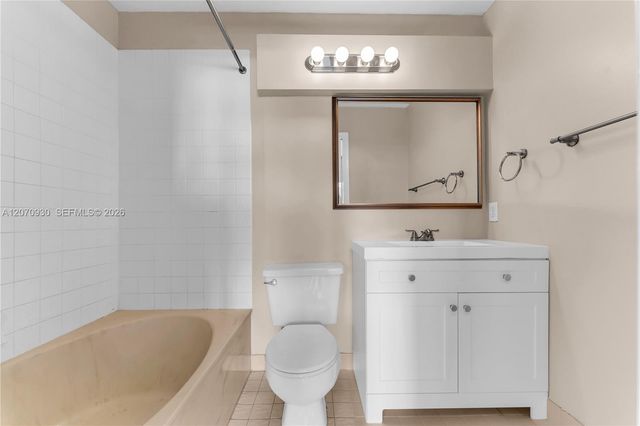 15563 N Miami Lakeway N 204, Miami Lakes, FL 33014