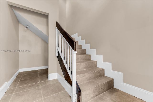 15563 N Miami Lakeway N 204, Miami Lakes, FL 33014