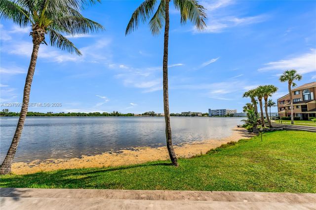 15563 N Miami Lakeway N 204, Miami Lakes, FL 33014