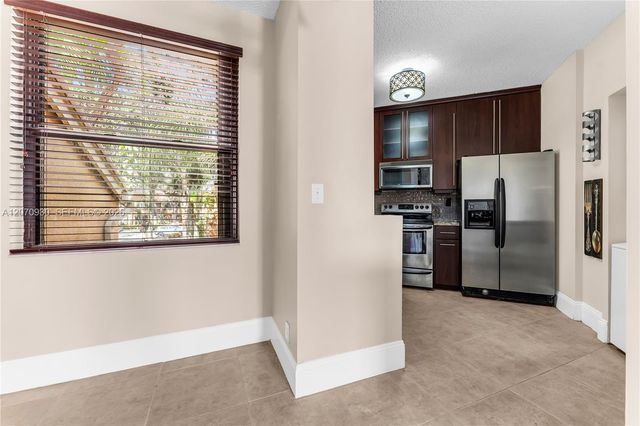 15563 N Miami Lakeway N 204, Miami Lakes, FL 33014