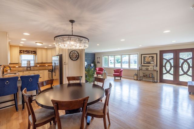 1110 Park Lane, Western Springs, IL 60558