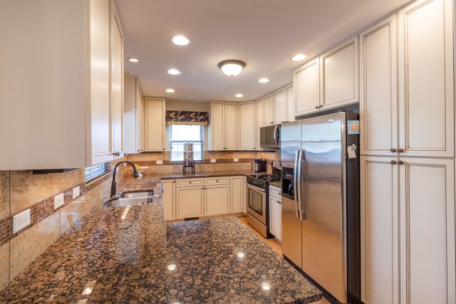 1110 Park Lane, Western Springs, IL 60558