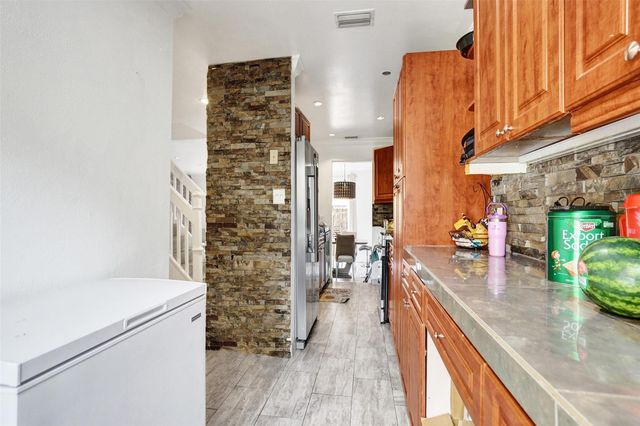 8226 NW 8th Place 6, Fort Lauderdale, FL 33324