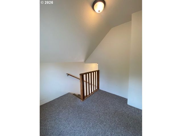 1014 TAYLOR St, Oregon City, OR 97045