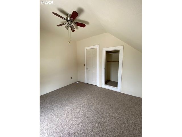1014 TAYLOR St, Oregon City, OR 97045