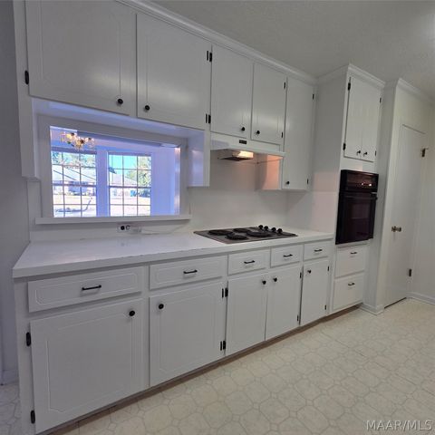 213 Gail Street, Prattville, AL 36066