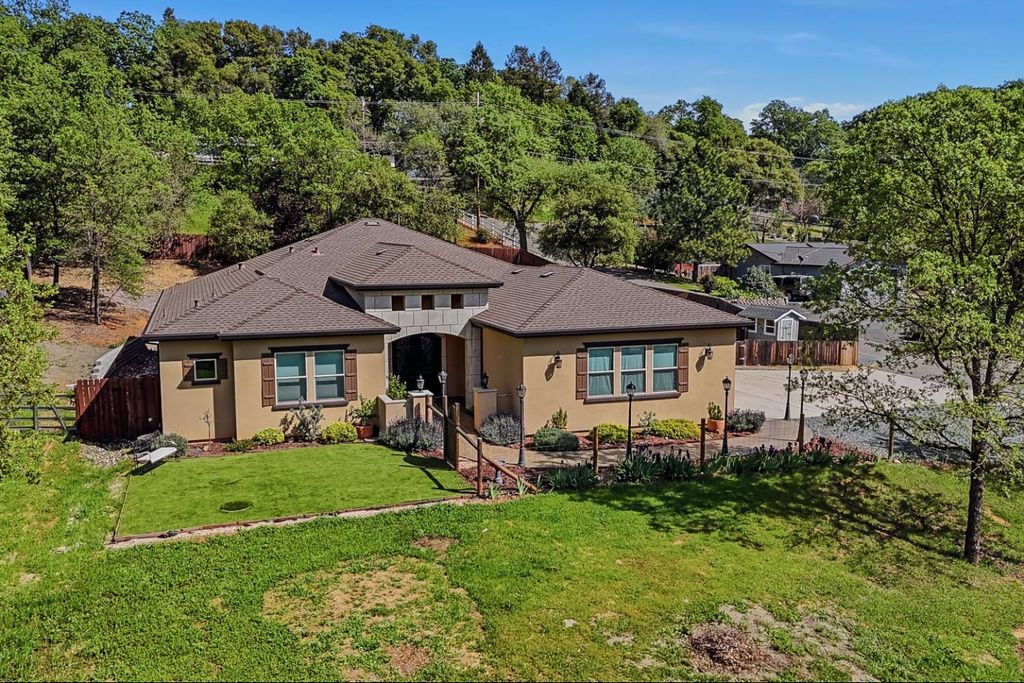 6425 Sharp Ln, Placerville, CA 95667