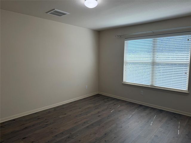 2410 Great Oaks DR 701, Round Rock, TX 78681