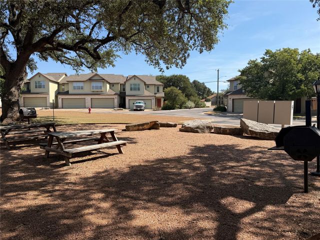 2410 Great Oaks DR 701, Round Rock, TX 78681